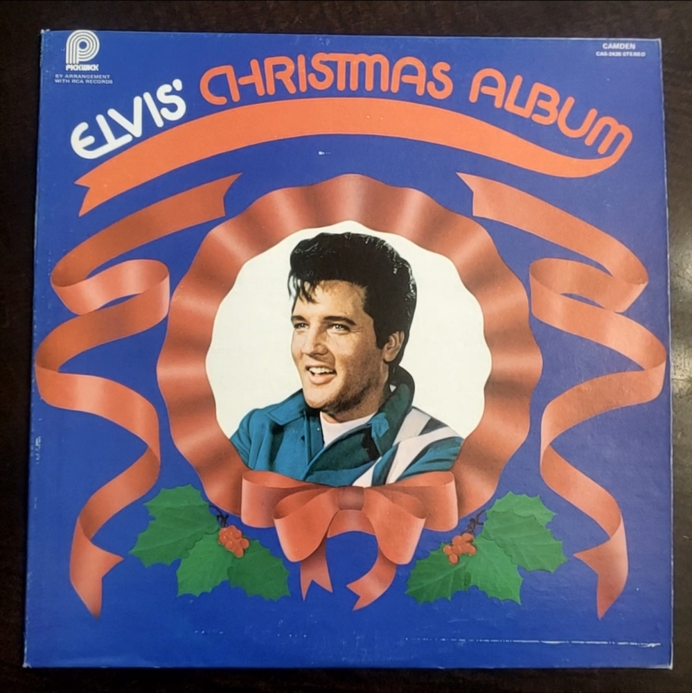 RARE NEAR MINT Elvis Christmas Album Vinyl